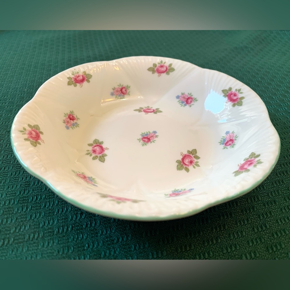 Vintage Shelley Bone China Candy/Nut or Trinket Dish Rosebud 13426 Pattern